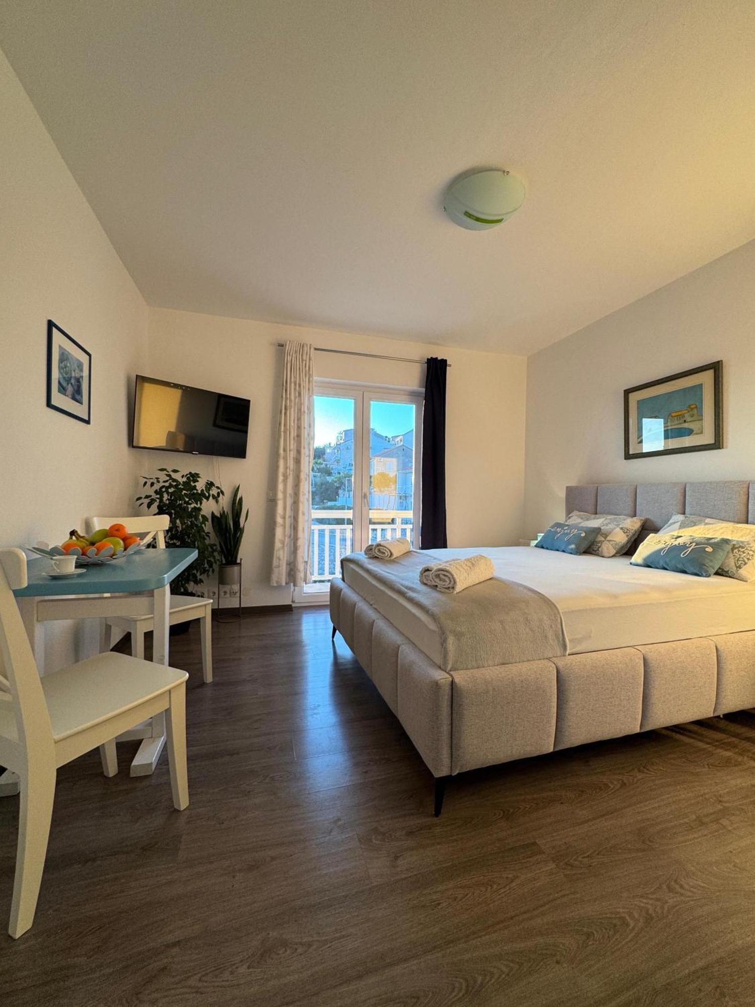 Guest House Kovacevic Đảo Hvar Ngoại thất bức ảnh